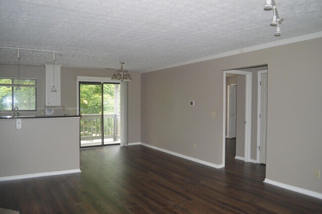 Building Photo - 2744 Greystone Dr