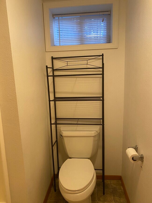 Building Photo - 132 N Bliss St