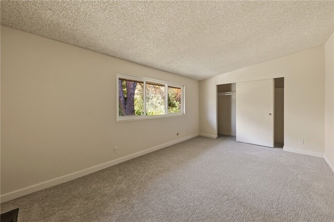 Building Photo - 23821 Hillhurst Dr
