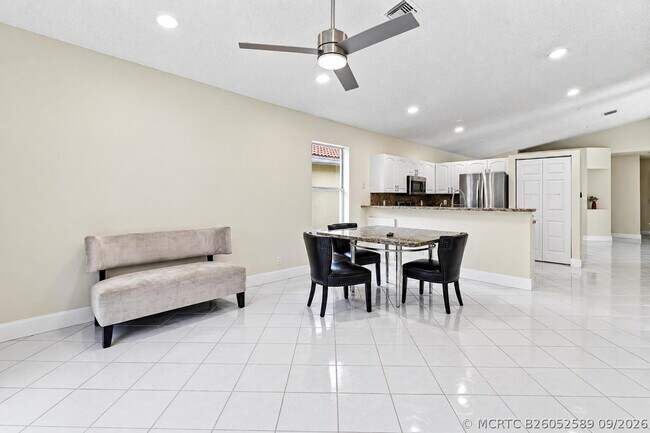 Building Photo - 9676 Cherry Blossom Ct