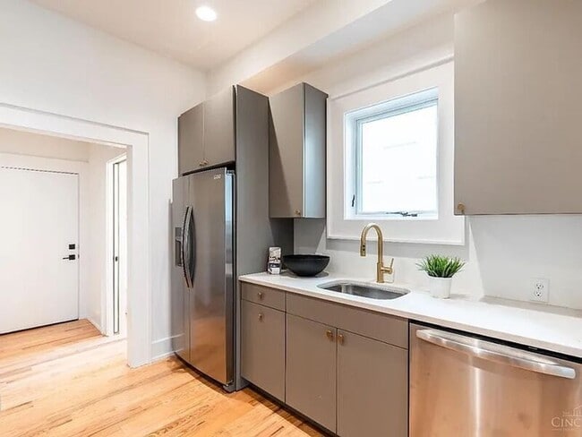 Building Photo - 1325 Knowlton St