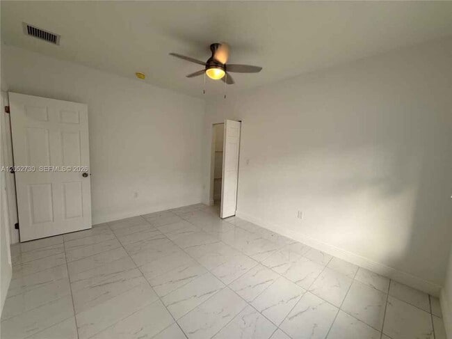 Building Photo - 3027 NW 23rd Ave