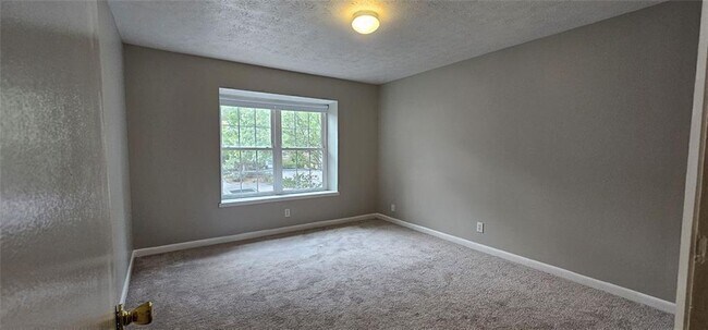 Building Photo - 307 Adair St