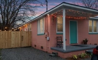 Building Photo - 2017 Comstock Ave