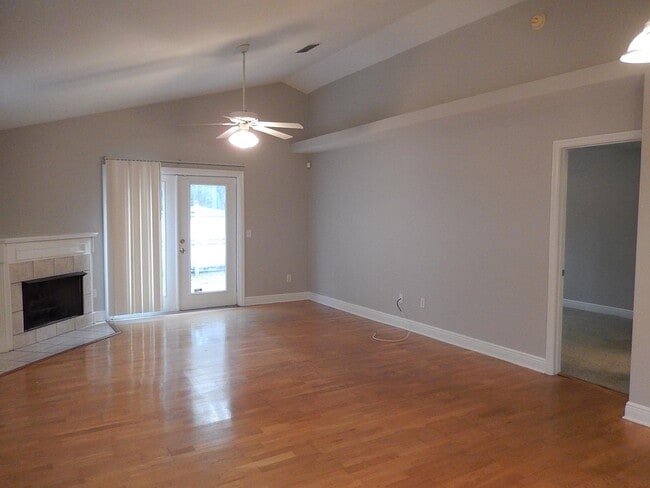 Building Photo - 3151 Layla St