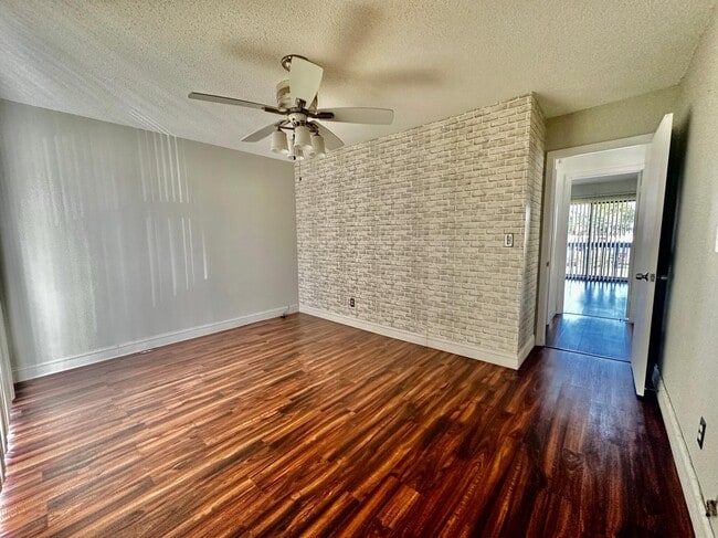 Building Photo - 5704 Channel Dr