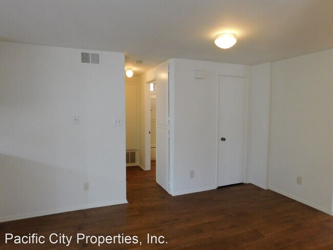 Building Photo - 7921 Stark Drive