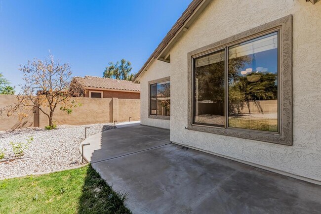 Building Photo - 3494 E Hampton Ln