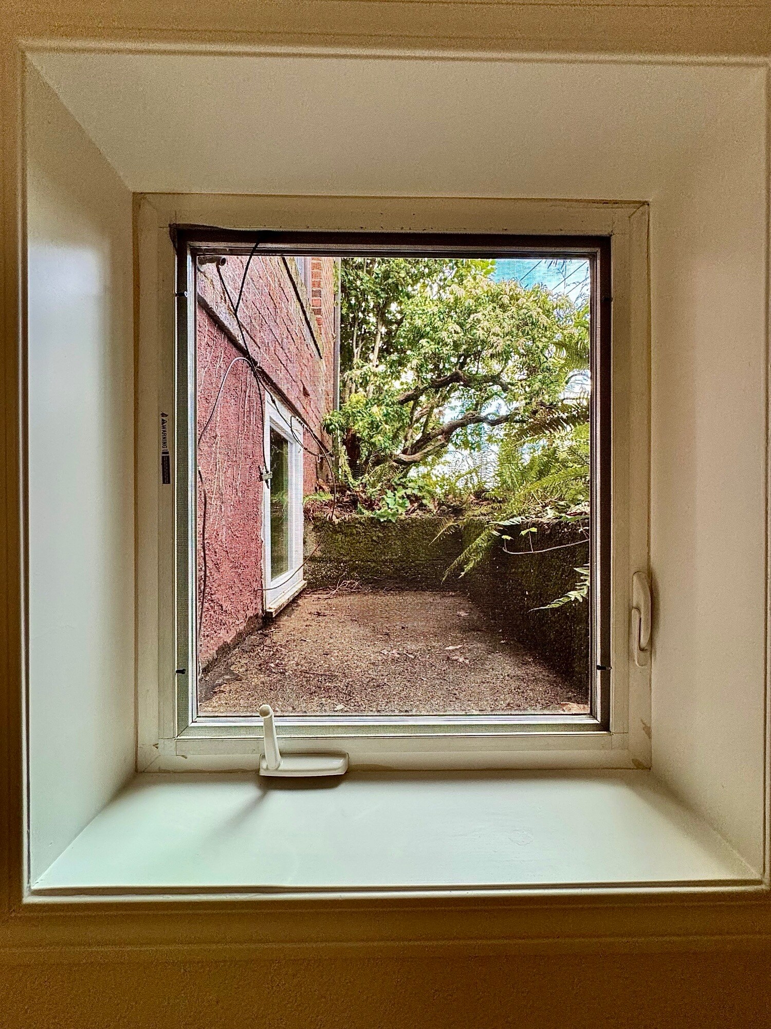 Building Photo - 3405 SW Barbur Blvd