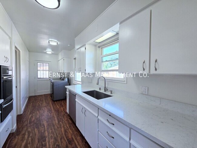 Building Photo - 6328 Bigelow St