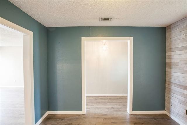 Building Photo - 1535 Rocky Point Dr