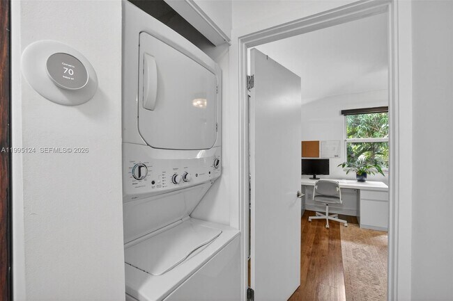 Building Photo - 1953 NE 15th Ave