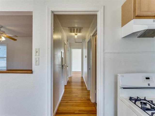 Building Photo - 5433 Thomas Ln