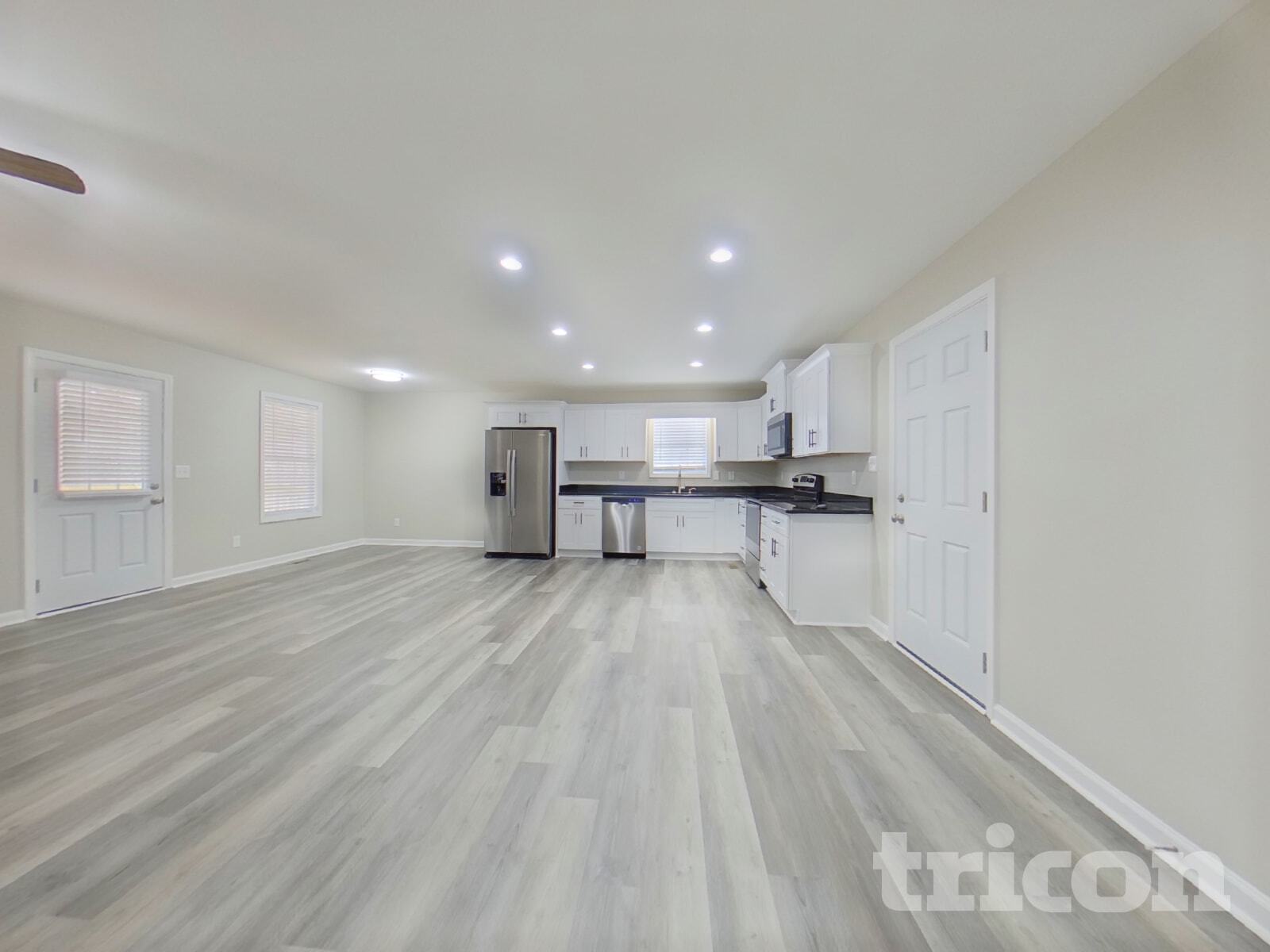 Building Photo - 359 River Trace Dr