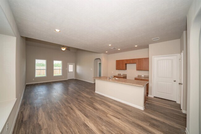 Building Photo - 9514 Yellow Rose Dr