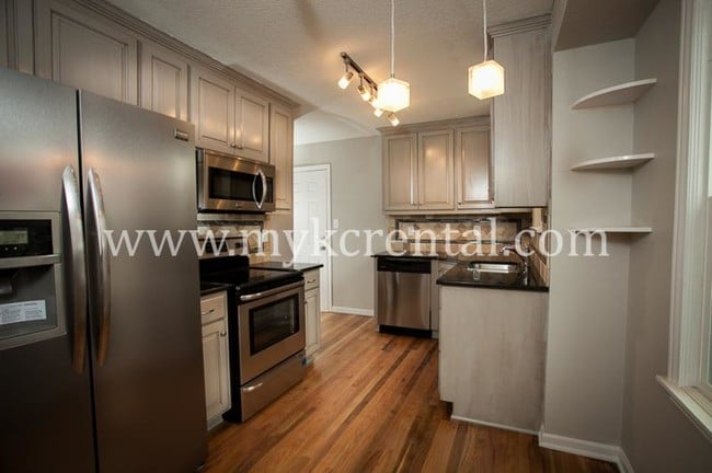Building Photo - 4944 Juniper Dr