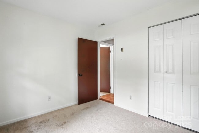 Building Photo - 701 Gaywood Dr
