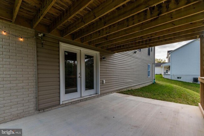 Building Photo - 342 Europa Way