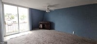 Building Photo - 2531 Forest Ln