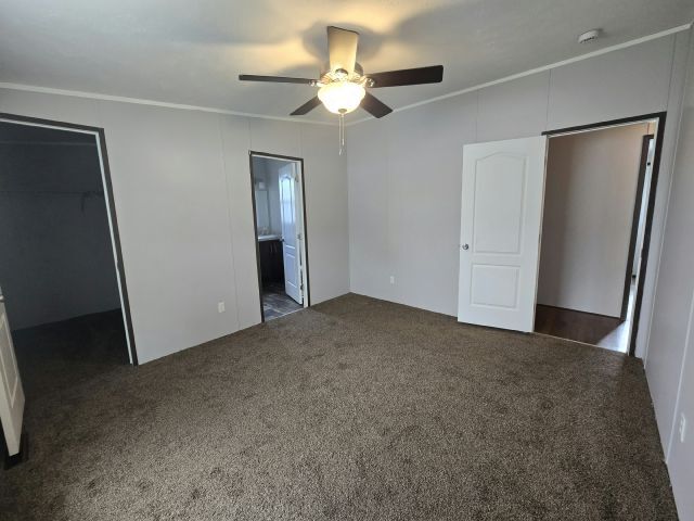 Building Photo - 1411 Center Dr