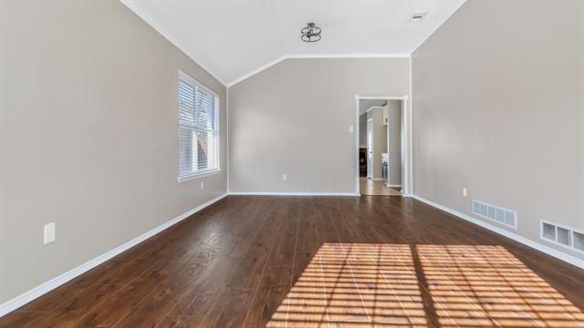 Building Photo - 527 Alameda Ave