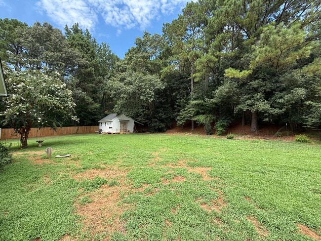 Building Photo - **OFFERING WAIVED APPLICATION FEES** Stunn...