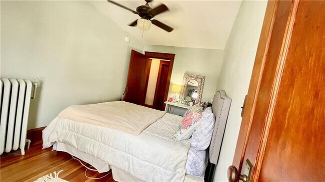 Building Photo - 11 White St