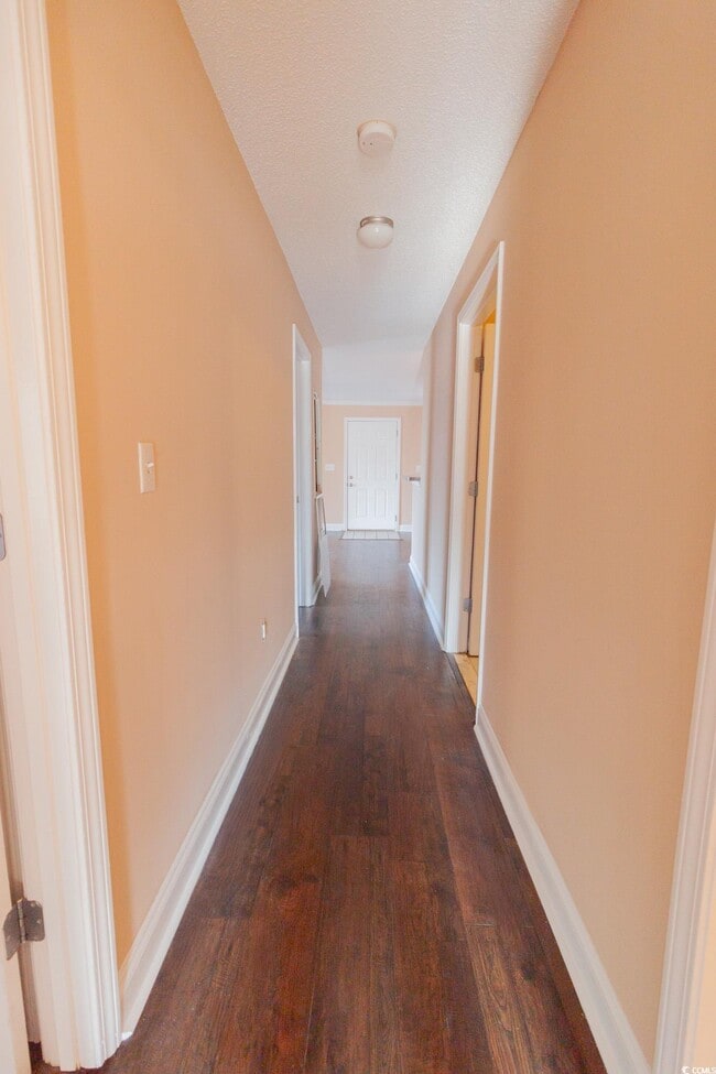 Building Photo - 3774 Hitchcock Way