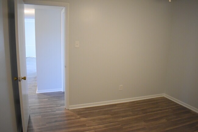 Building Photo - 1301 Kornegay Ave