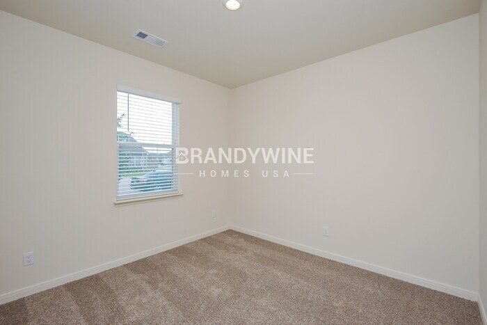 Building Photo - 1437 Woodwinds Dr