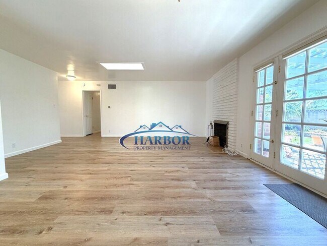 Building Photo - 2028 Elberon Ave