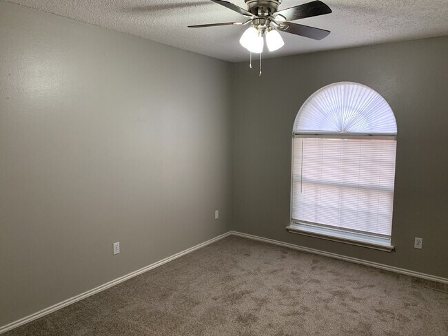 Building Photo - Beautiful Home in Frenship School District
