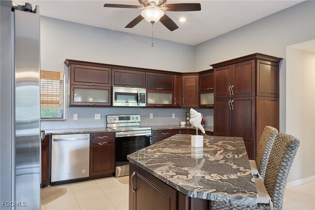 Building Photo - 1241 Junonia St