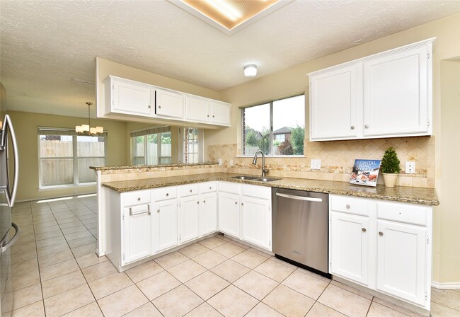 Building Photo - 3522 Pecan Point Dr