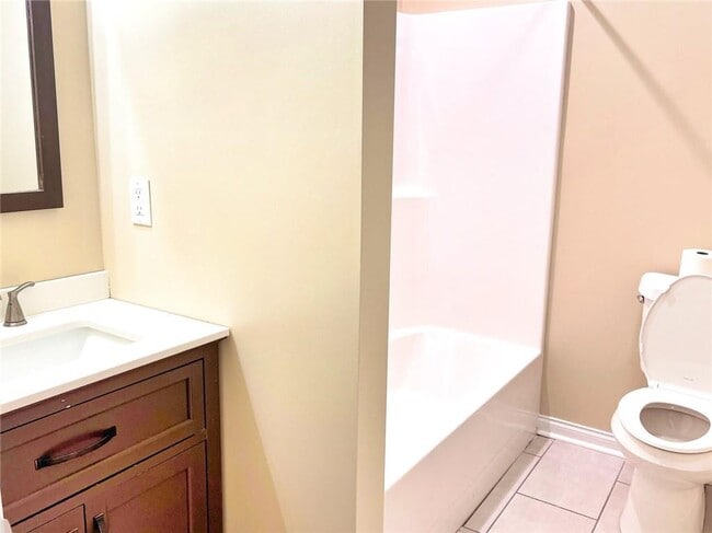 Building Photo - 119 Hogan Rd