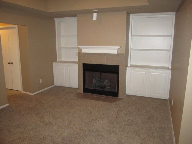 Building Photo - 425 Sterling Pointe Way