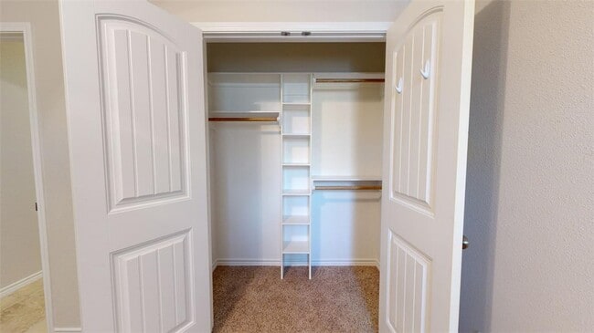 Building Photo - 3805 Silverthorne Ln