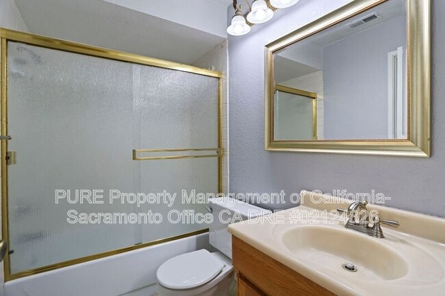 Building Photo - 4 Coyle Creek Cir