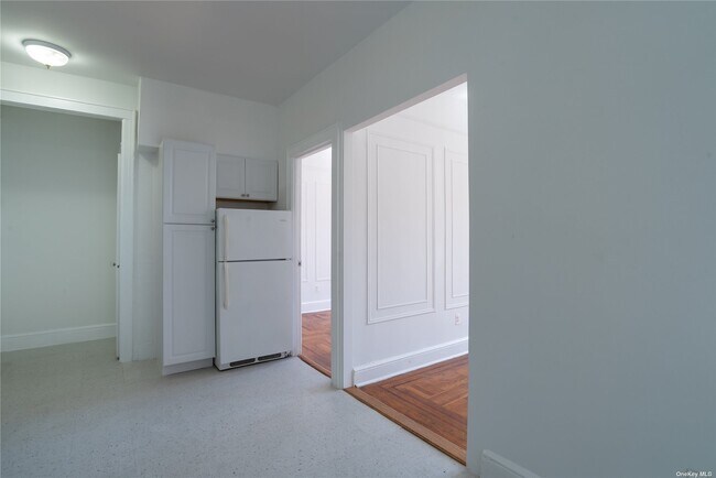 Building Photo - 48-39 45th St