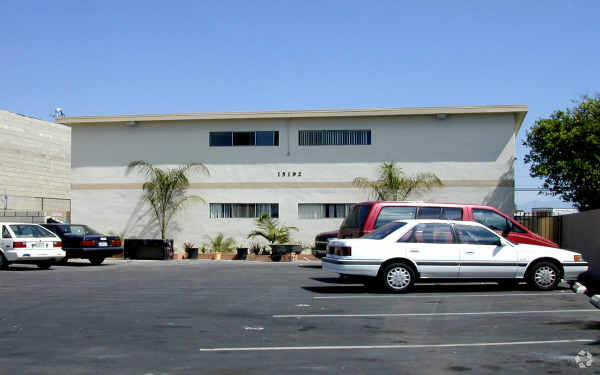Building Photo - Jackson Street Apartments