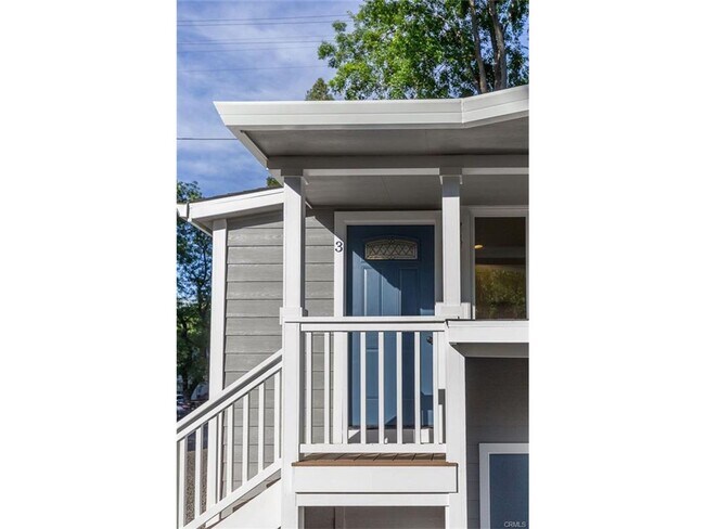 Building Photo - 198 E 1st Ave