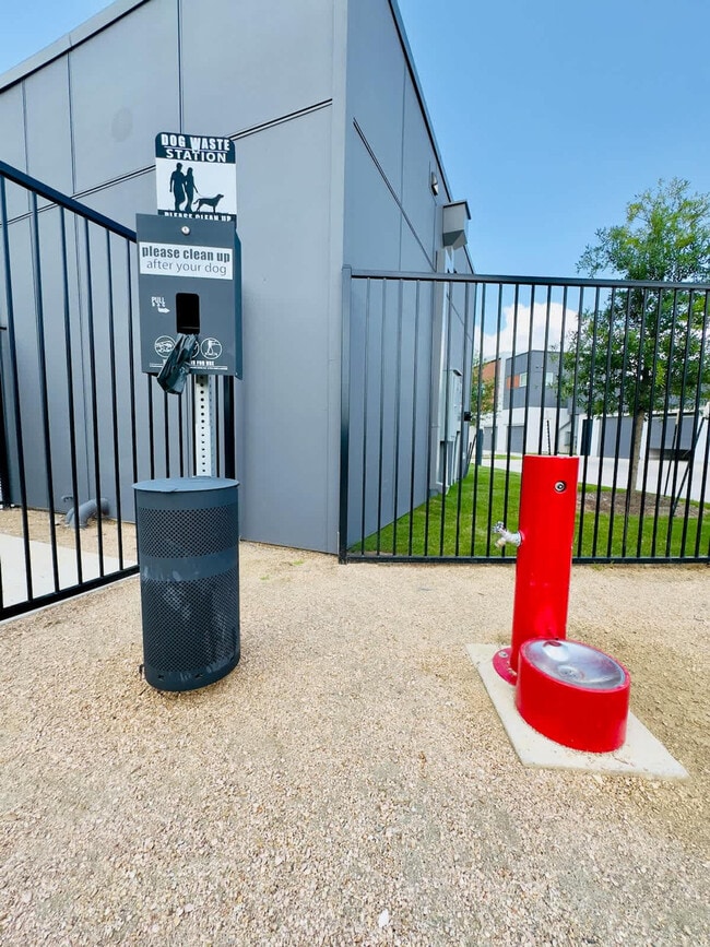 Building Photo - 12208 Tech Ridge Blvd