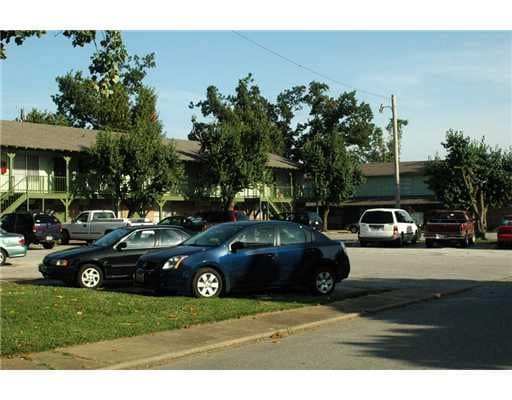 Primary Photo - Henryetta Place
