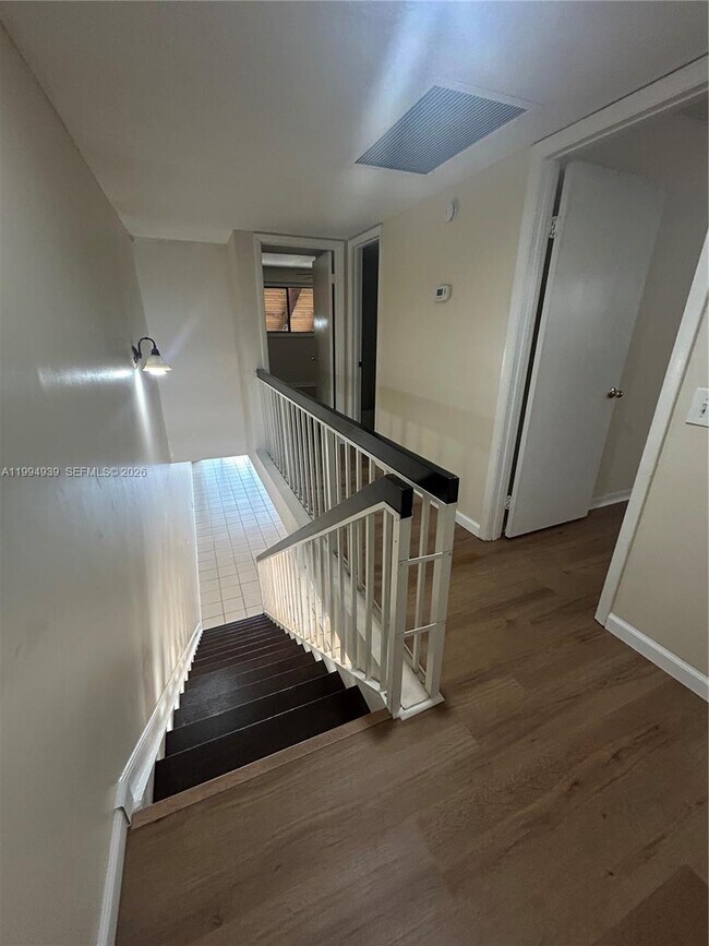 Building Photo - 1660 NW 113th Way