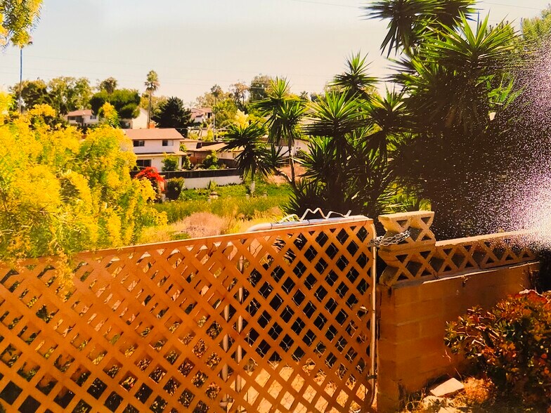 Building Photo - 4076 Mira Costa St