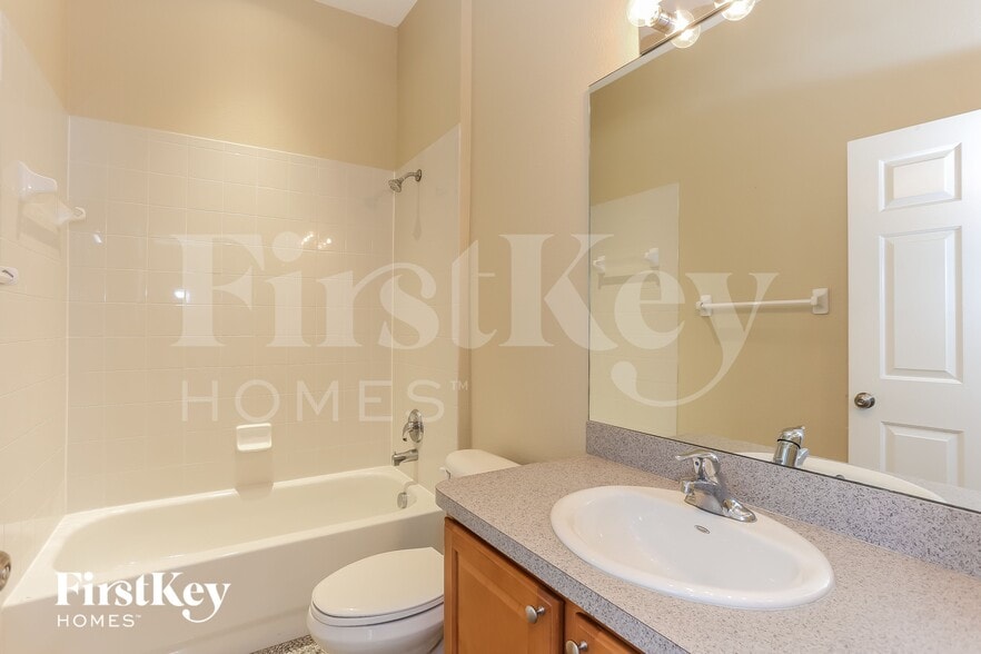 Building Photo - 2620 Wood Pointe Dr