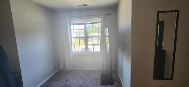 Building Photo - 2913 Lee Ct