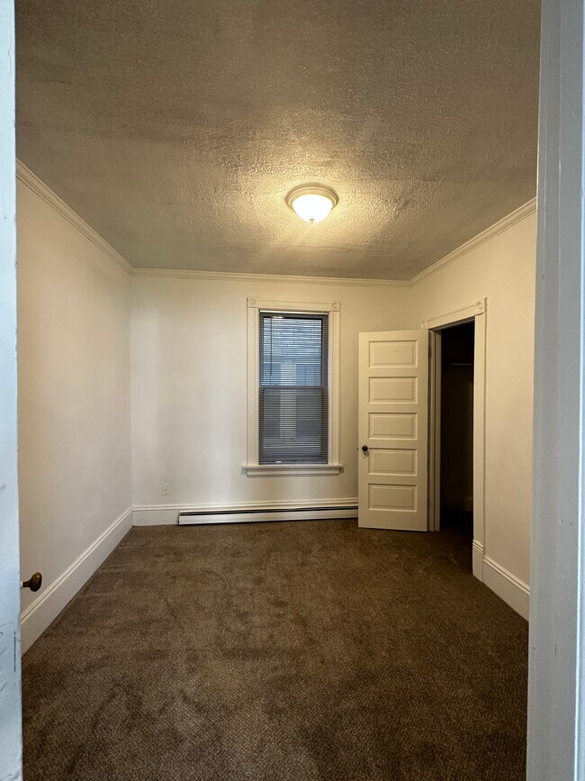 Building Photo - 3919 W Vliet St