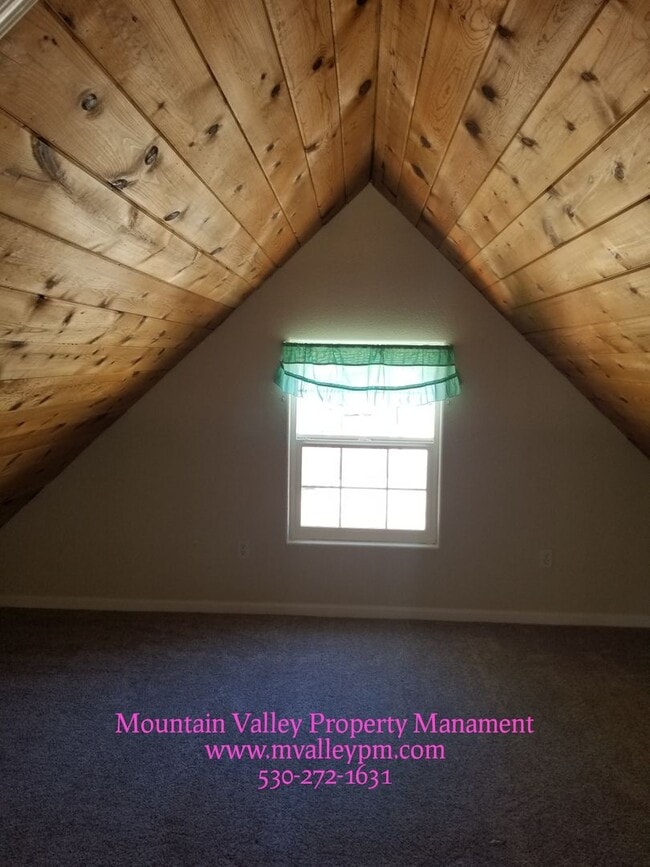 Building Photo - Country Home in Great Penn Valley Location, sorry no pets.