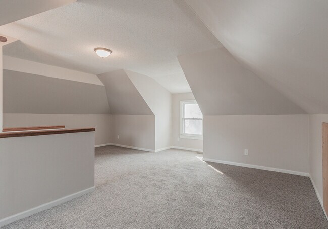 Building Photo - 1141 N 29th St